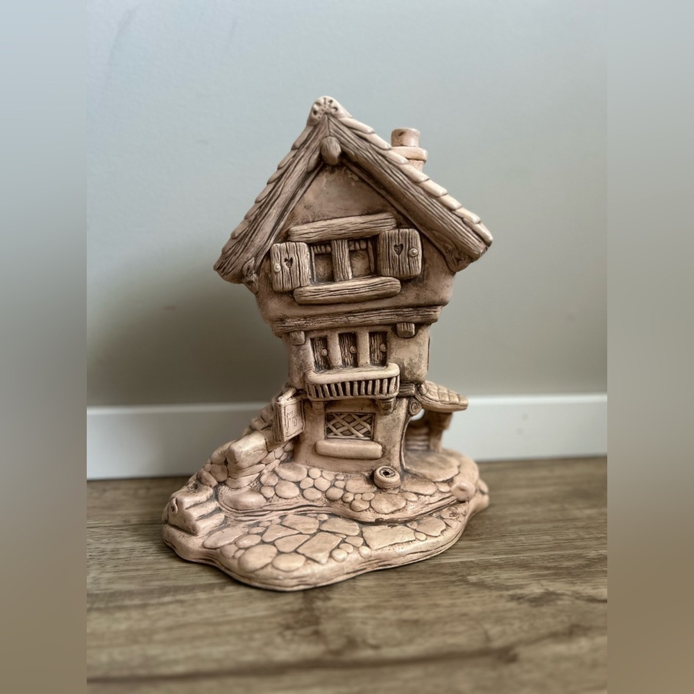 Vintage whimsical rustic PenDelfin stoneware cottage figurine Castle Tavern